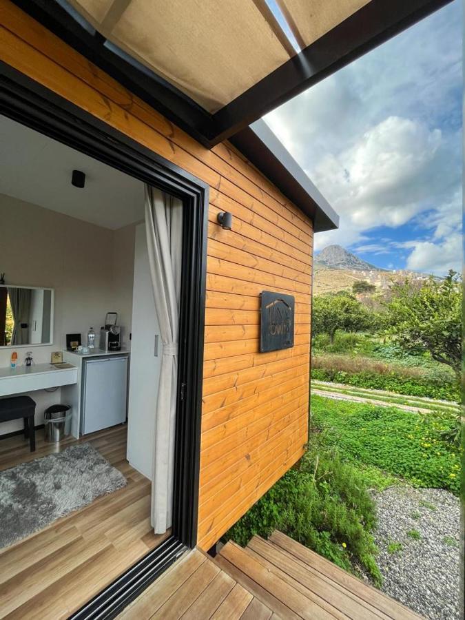 Tiny Town Kuyucak Hotel Karaburun  Eksteriør billede